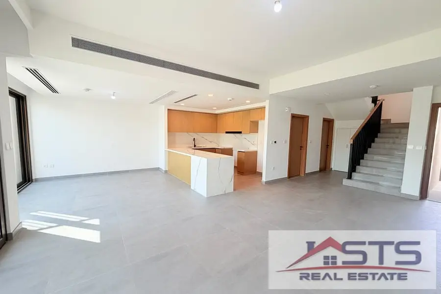 Affordable price Single Row Prime Location Ready To Move in