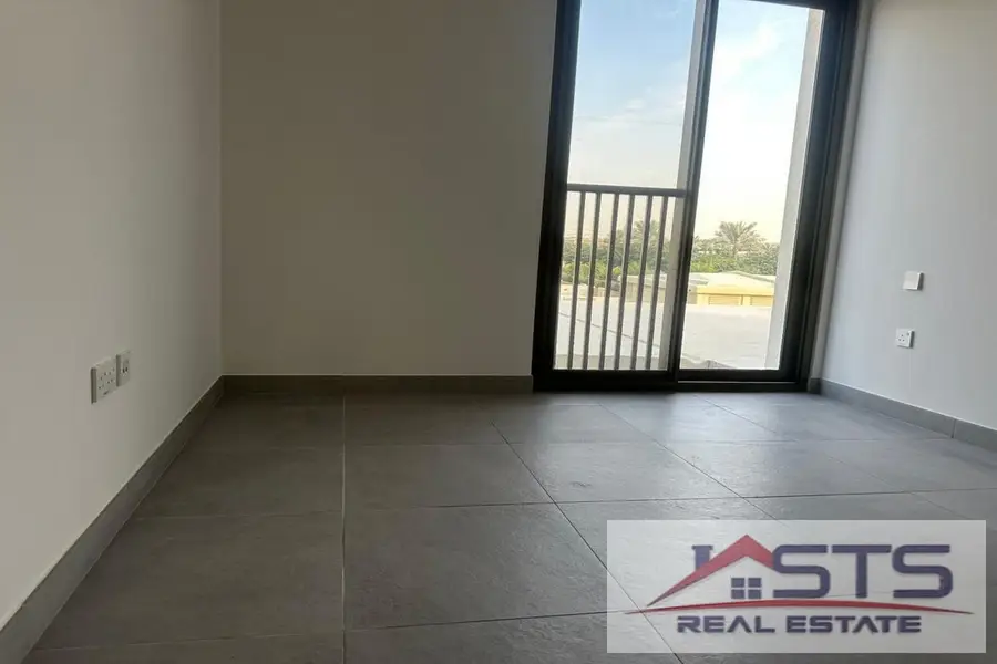 Affordable price Single Row Prime Location Ready To Move in