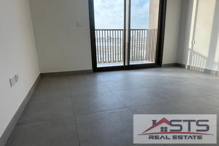 Affordable price Single Row Prime Location Ready To Move in