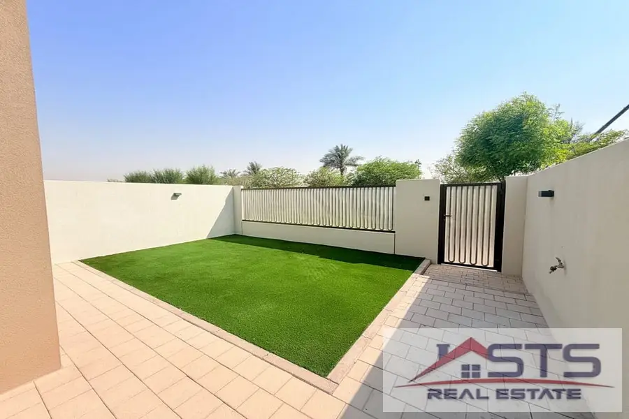 Affordable price Single Row Prime Location Ready To Move in