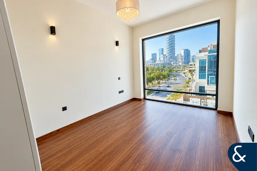 4 BEDS AND BASEMENT | MAIDS ROOM | PARK VIEW