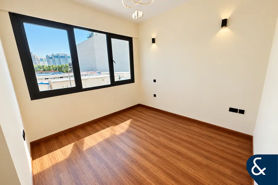4 BEDS AND BASEMENT | MAIDS ROOM | PARK VIEW
