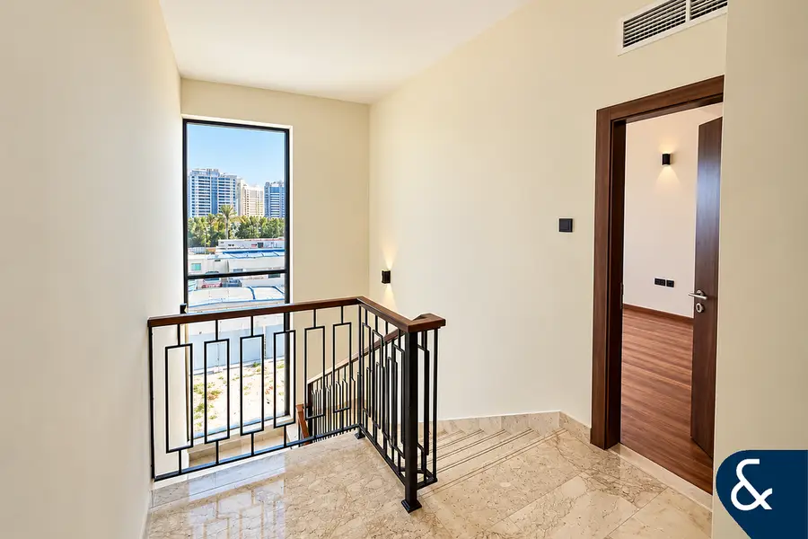 4 BEDS AND BASEMENT | MAIDS ROOM | PARK VIEW
