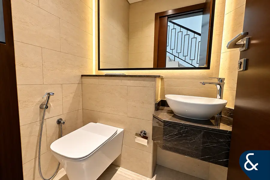4 BEDS AND BASEMENT | MAIDS ROOM | PARK VIEW
