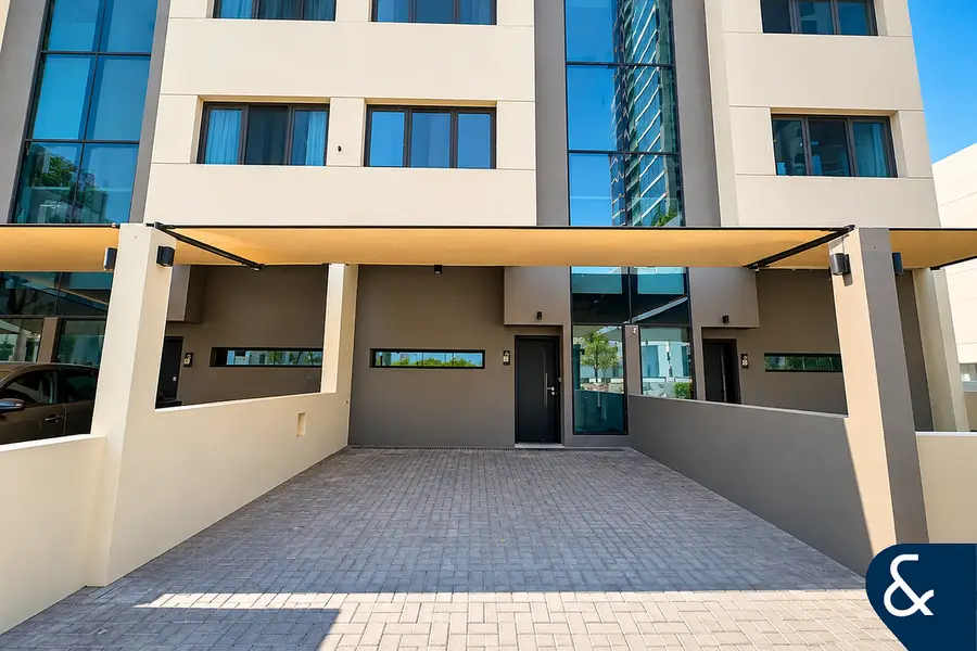 4 BEDS AND BASEMENT | MAIDS ROOM | PARK VIEW