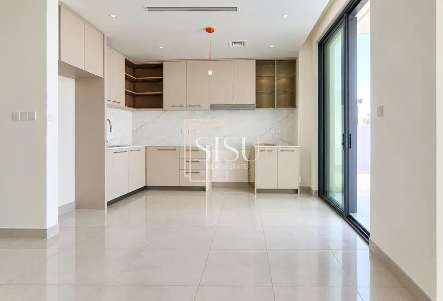 Prime Location | Facing Lagoon | Negotiable