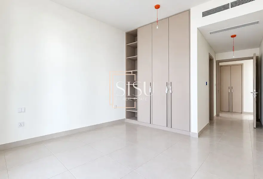 Prime Location | Facing Lagoon | Negotiable