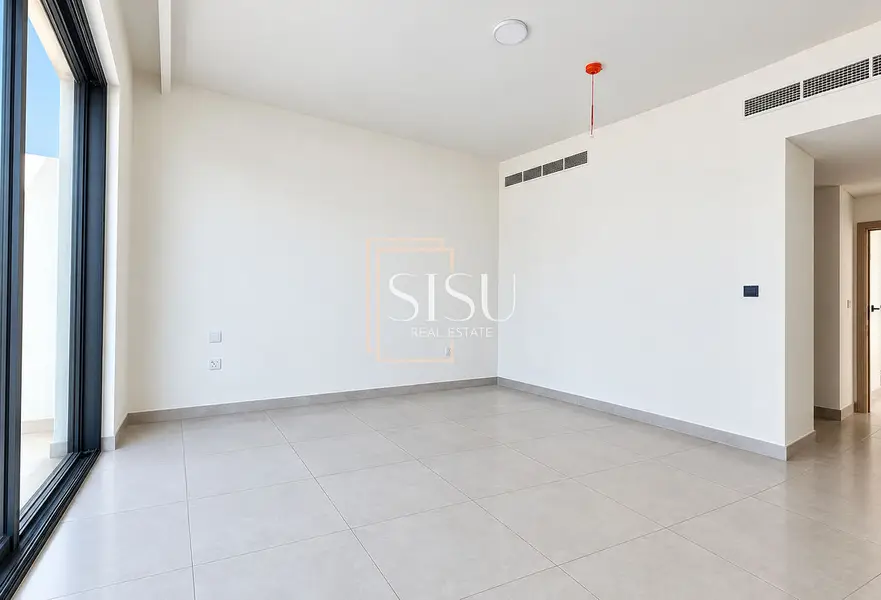 Prime Location | Facing Lagoon | Negotiable