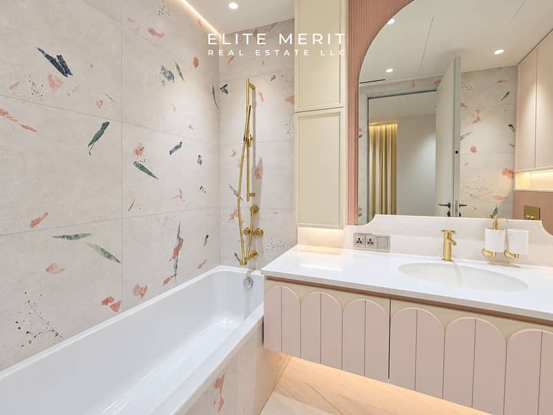 15 14_Pink_Bathroom_AI. jpg