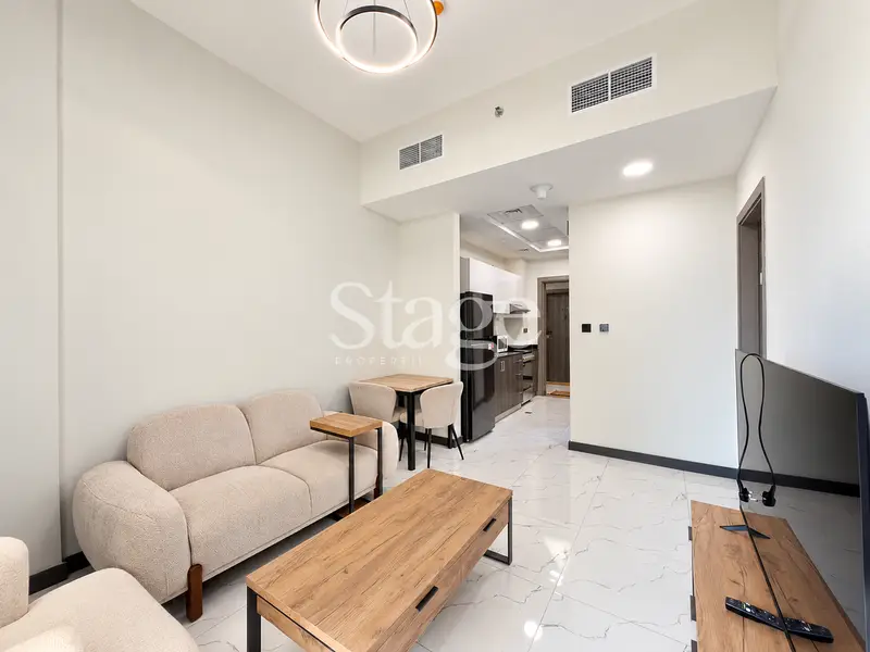 Furnished | Spacious Layout | Upto 12 Cheques| Pool View