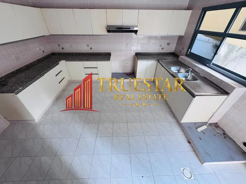 Spacious 4BR + Maids Independent Villa in Jumeirah 3 – Near Kite Beach