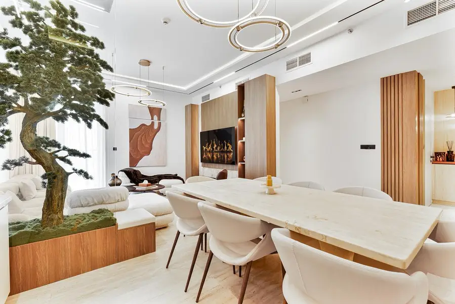 Fully Upgraded | Mid Floor | Furnished | Vacant