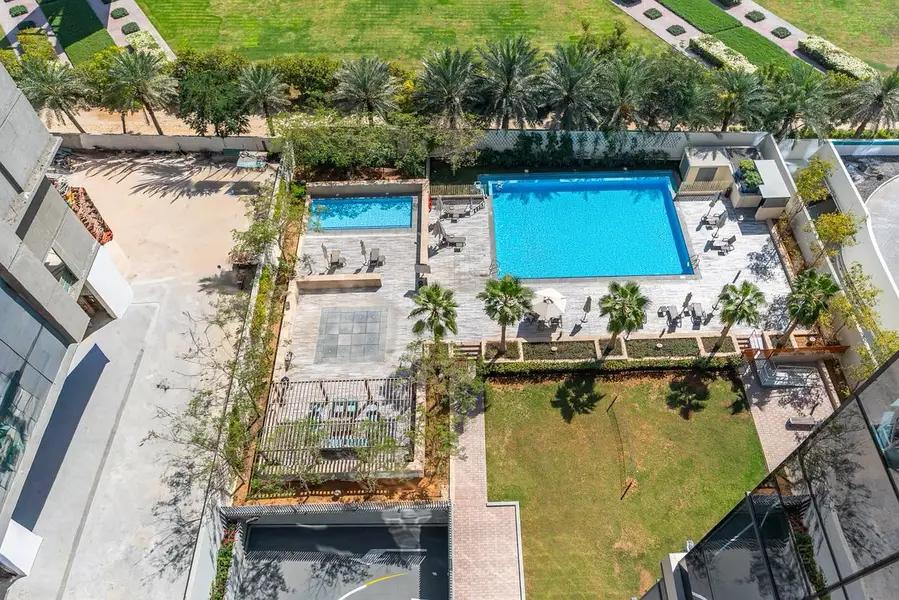 Fully Upgraded | Mid Floor | Furnished | Vacant