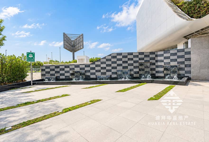 10 Modern Plaza Fountains and Entrance. png