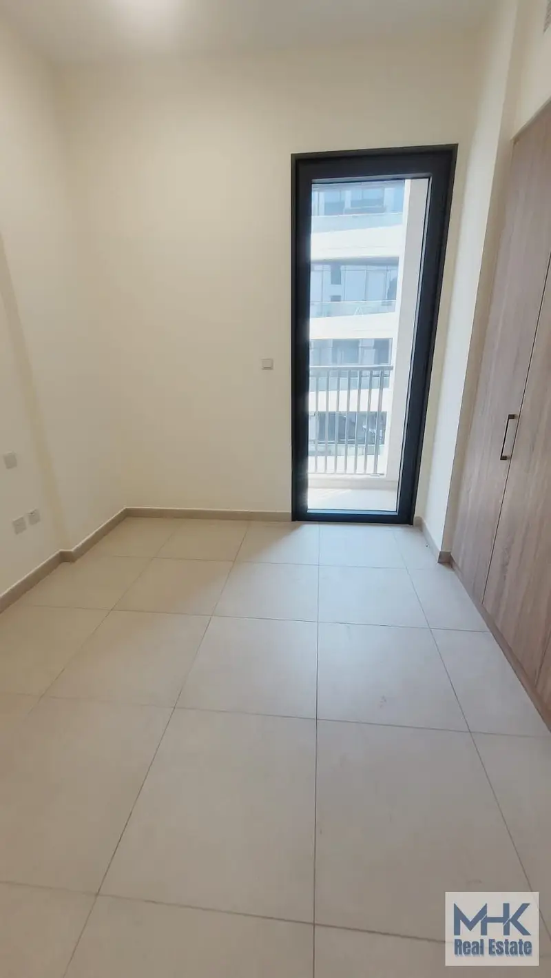 Large 3 bed in Nasayem Avenue Mirdif Hills
