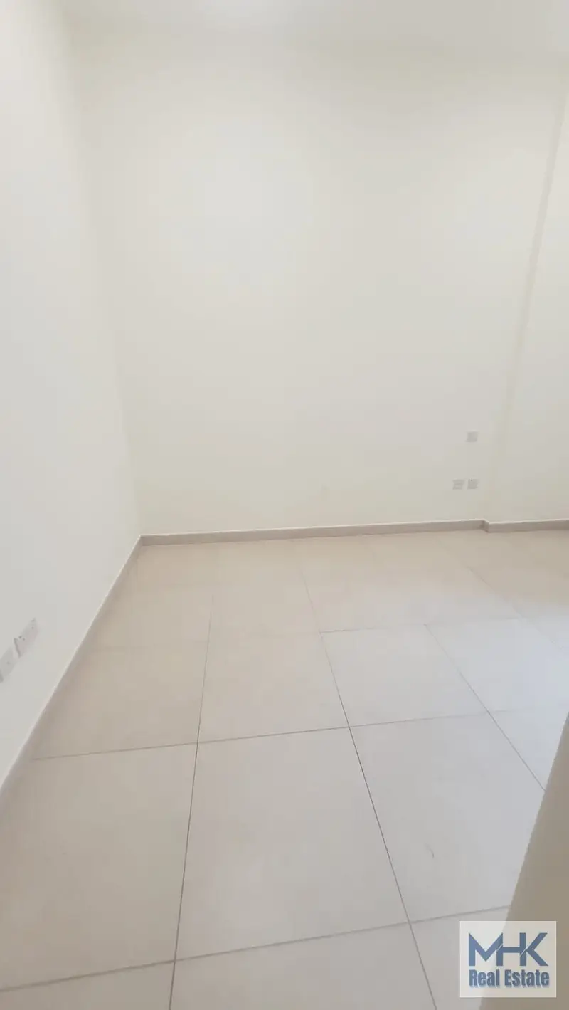 Large 3 bed in Nasayem Avenue Mirdif Hills