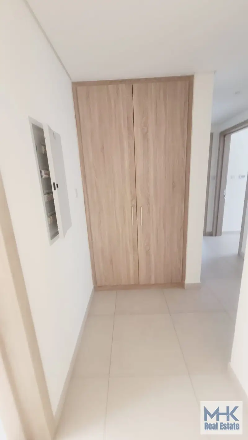 Large 3 bed in Nasayem Avenue Mirdif Hills