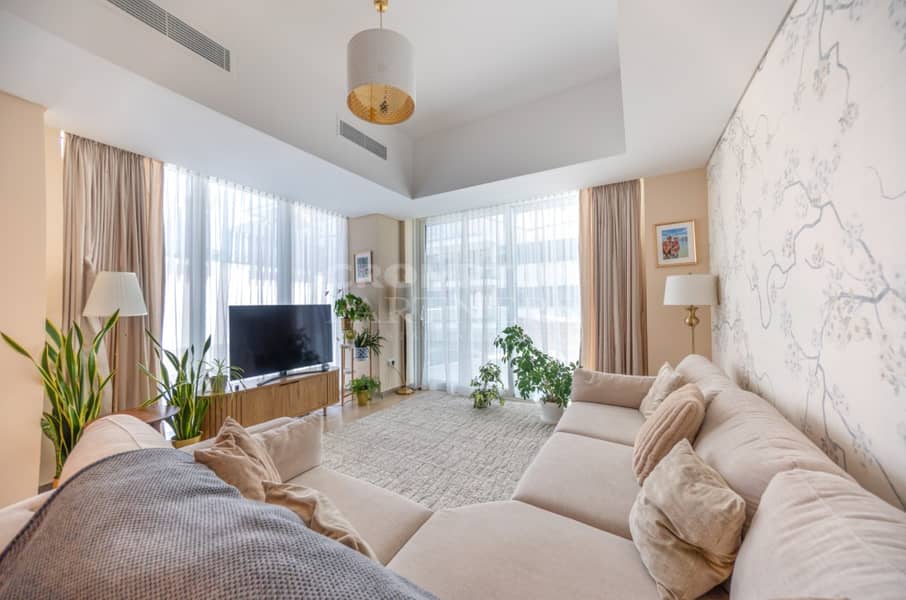 Spacious 2BR+Maids | Move In Ready | Beach Access Spacious 2BR+Maids | Move In Ready | Beach Access