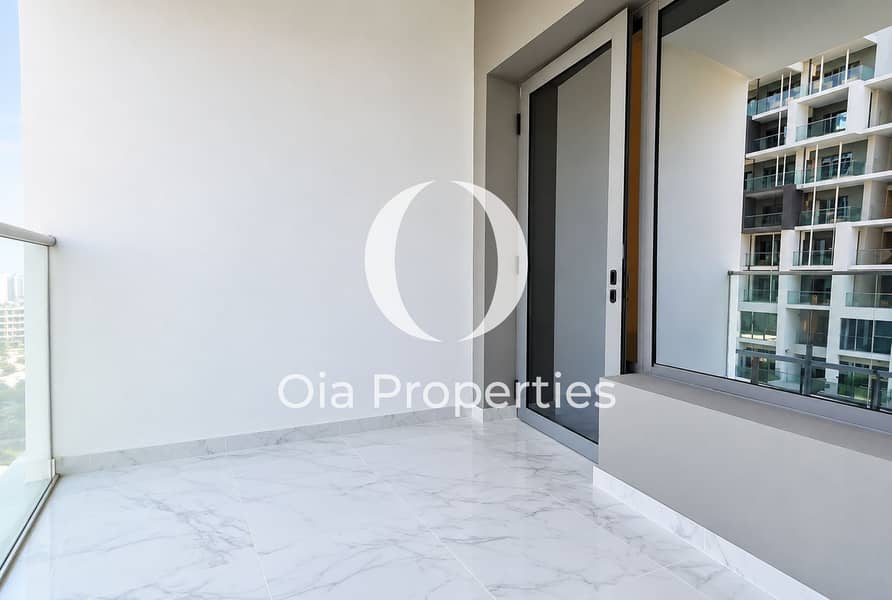 4 Bright Modern Balcony with City Views. png