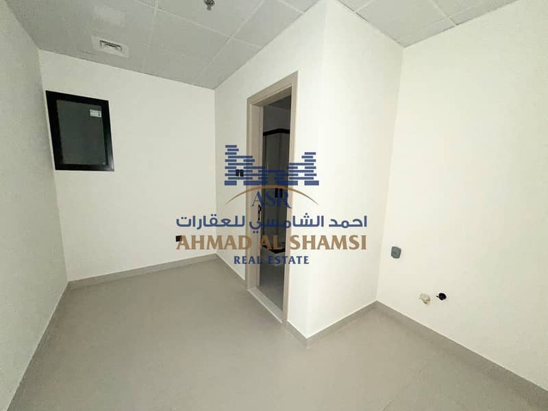 17 05fd3550-849c-4c07-8255-ce52ee9fc048. jpg