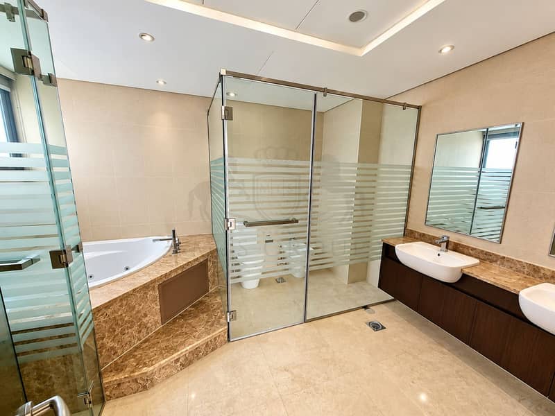 13 Modern Beige Marble Bathroom. png