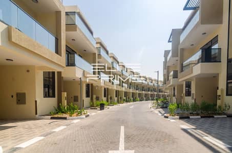4 Schlafzimmer Villa zum Miete in Dubai Investments Park (DIP), Dubai - WhatsApp Image 2026-10-15 at 4.48. 57 PM. jpeg