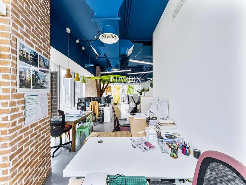Fitted | Canal View | Vacant Soon | Extra Parking