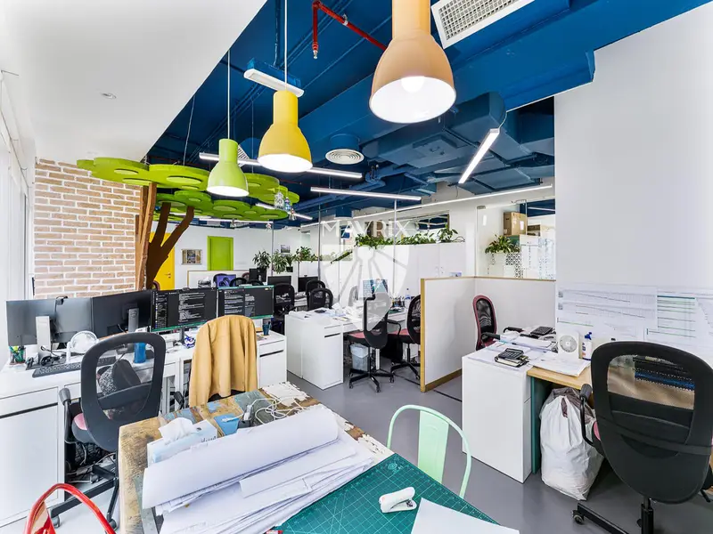 Fitted | Canal View | Vacant Soon | Extra Parking