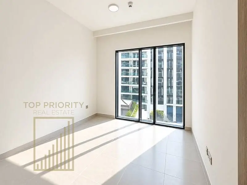 Prime Location | Ready to Move | Sea View