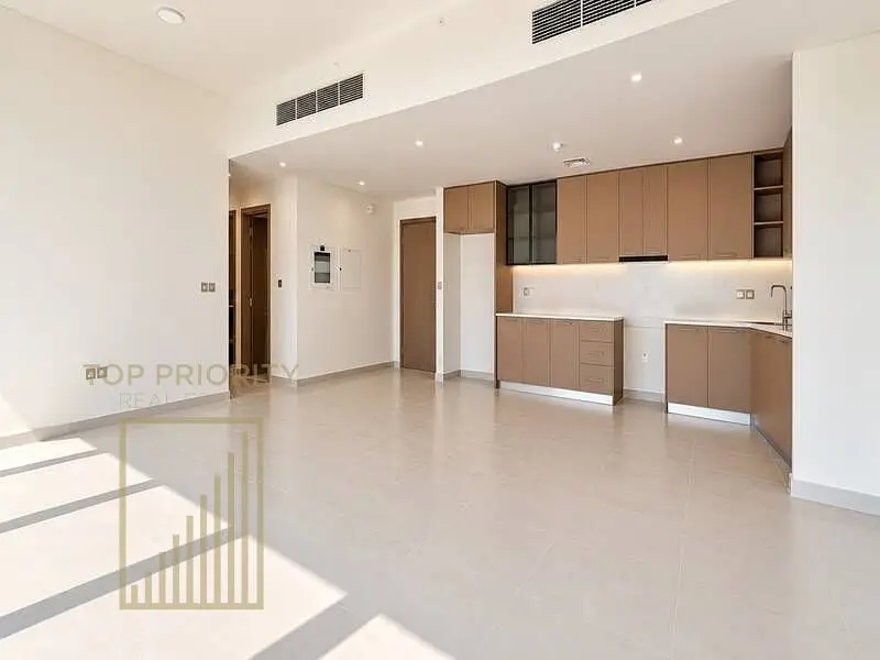 Prime Location | Ready to Move | Sea View