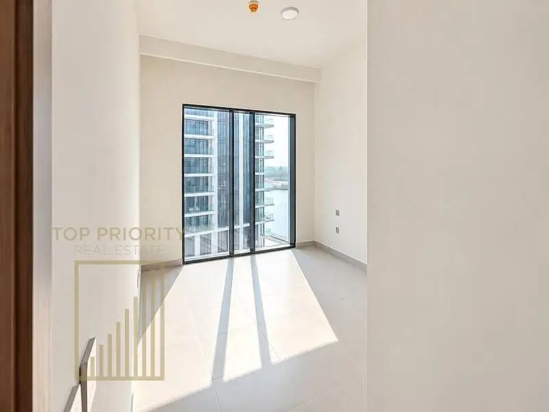 Prime Location | Ready to Move | Sea View