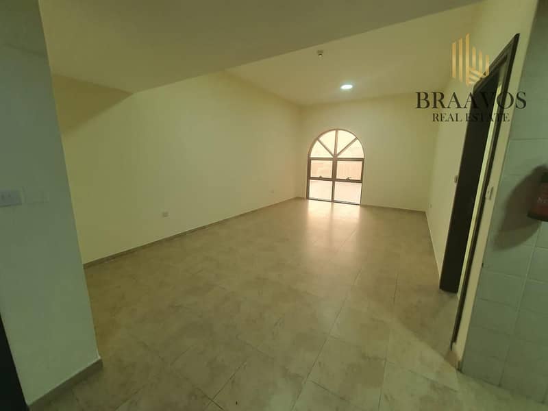 Unfurnished 1BR Apartment | Silicon Gates 1 | Balcony & Pool Access