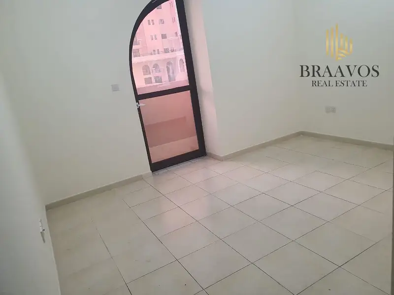 Unfurnished 1BR Apartment | Silicon Gates 1 | Balcony & Pool Access