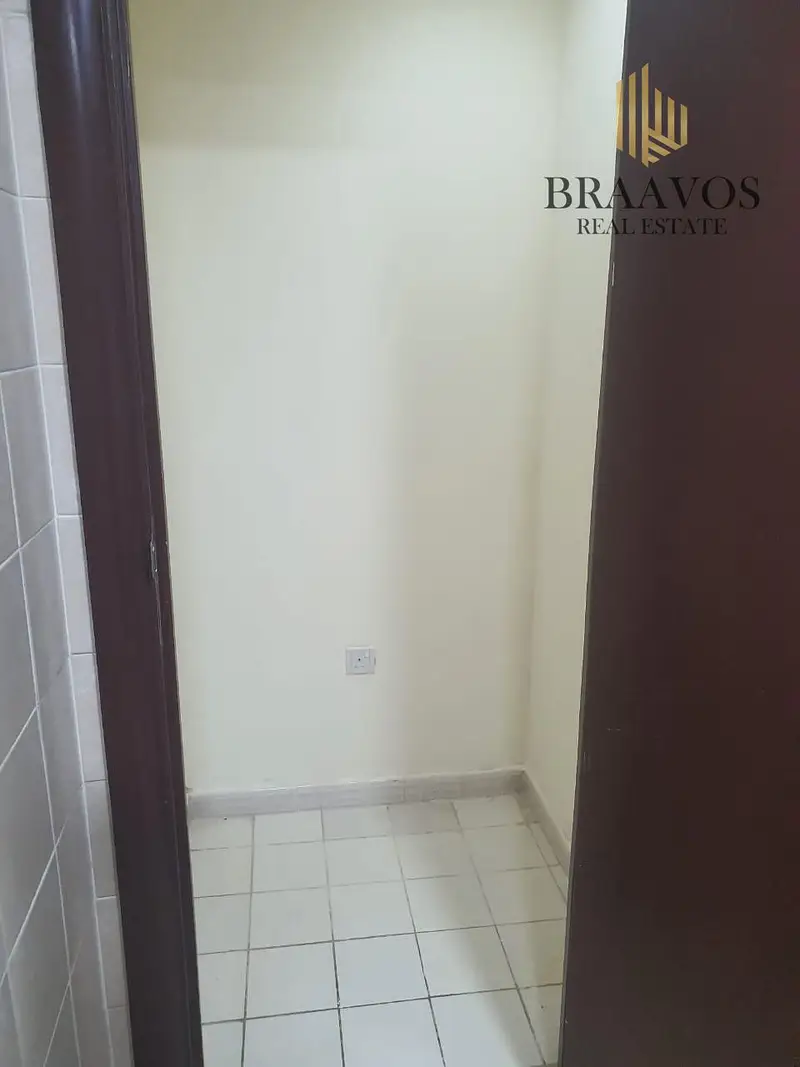 Unfurnished 1BR Apartment | Silicon Gates 1 | Balcony & Pool Access
