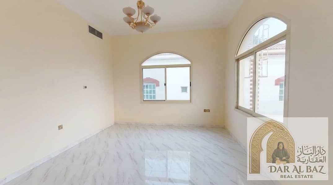 10 Enhancing_real_estate_listing_ph…_20261023200512. jpg