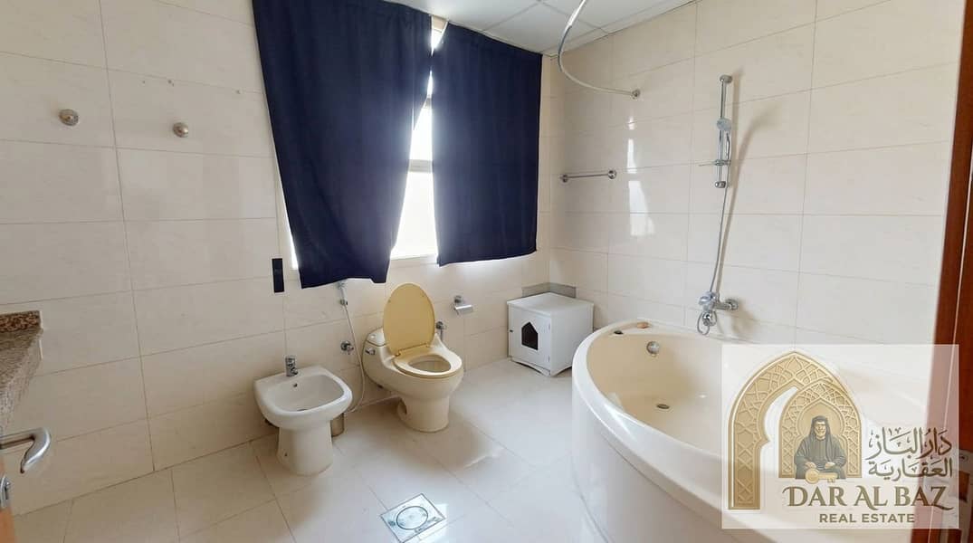52 Real_estate_photo_enhancement_in…_20261023195205. jpg