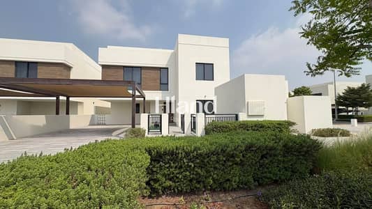 5 Schlafzimmer Villa zum Verkauf in Yas Island, Abu Dhabi - image_0 5 Schlafzimmer Villa zum Verkauf in Yas Island, Abu Dhabi - image_0