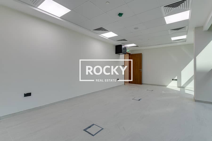 7 Rocky Office Al Barsha-4. jpg