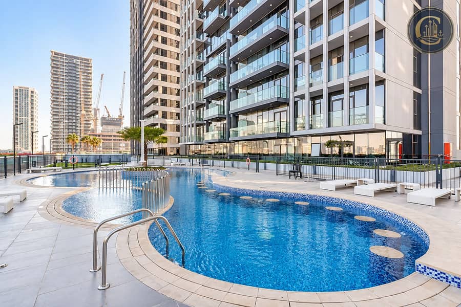 10 Modern High-Rise Pool Courtyard. png