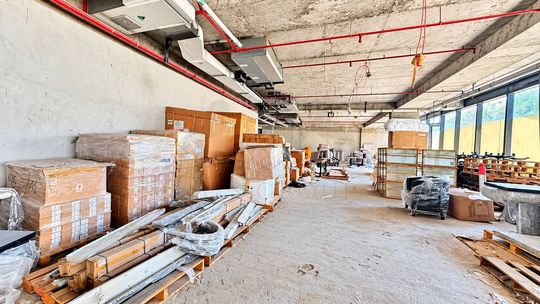 4 Daylight Industrial Renovation Interior. png