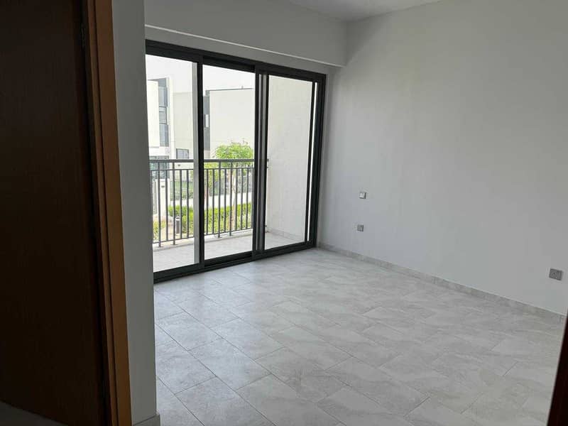 6 0DB8ujrE2vKbxMW7Z6ubPcYp96NRnWlm4Lm25fjp. jpg