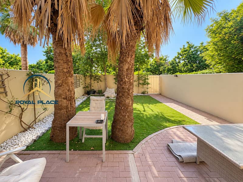 14 Sunlit Palm Garden Patio Retreat. png