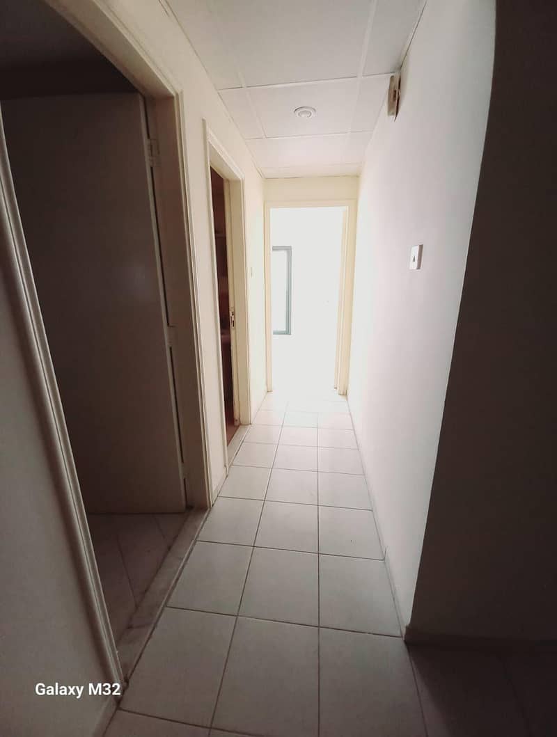 9 93370. jpg