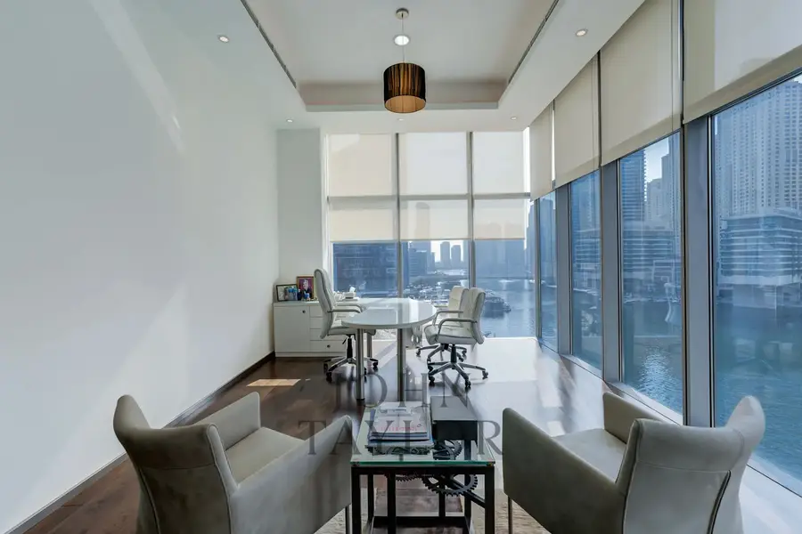 A workspace with panoramic views in the Marina Mall Hotel