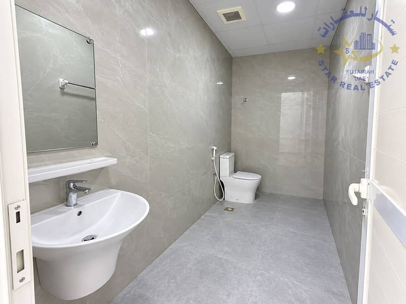 10 Minimalist Marble Bathroom Interior. png