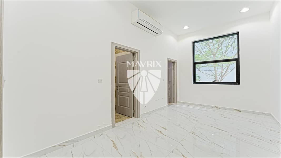 9 Image 9