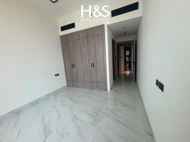 3 BR | Huge Balcony with Private Plunge Pool | Santorini
