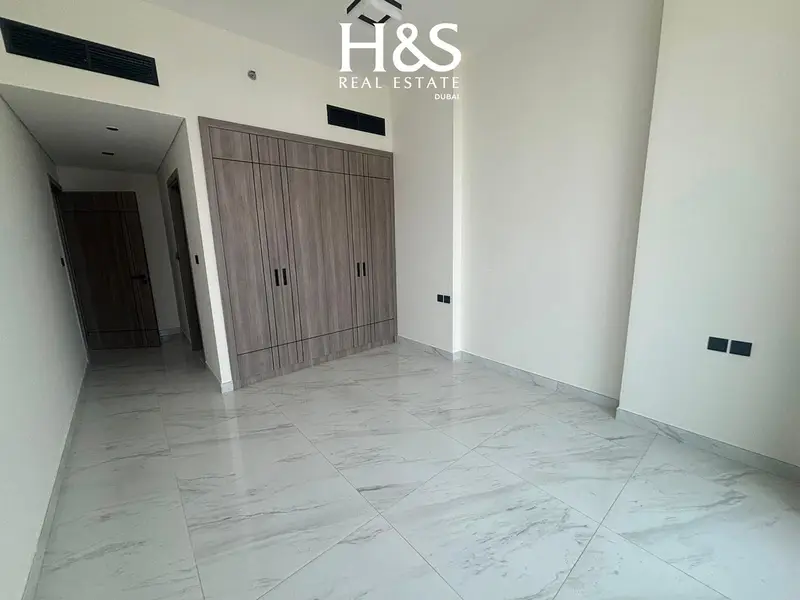 3 BR | Huge Balcony with Private Plunge Pool | Santorini