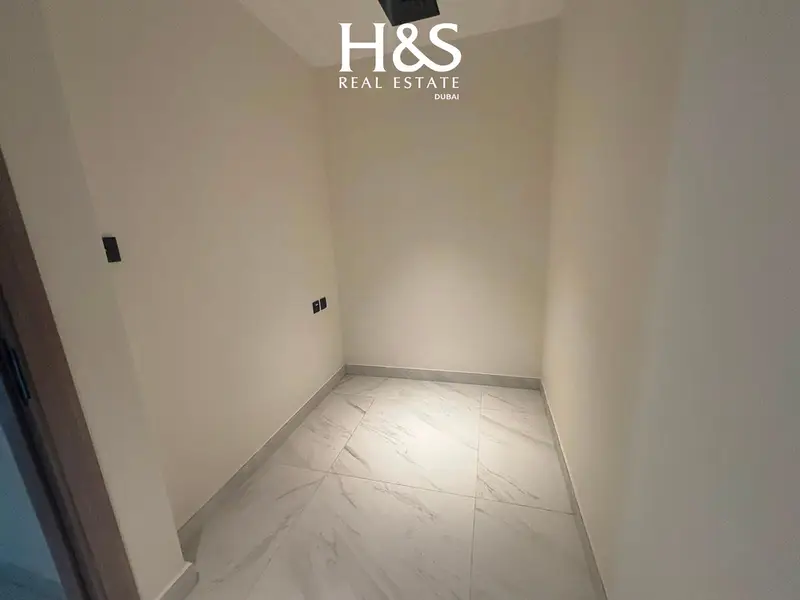 3 BR | Huge Balcony with Private Plunge Pool | Santorini