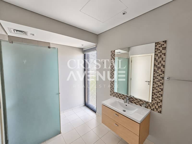 16 Natural-light property interior photograph-12. png